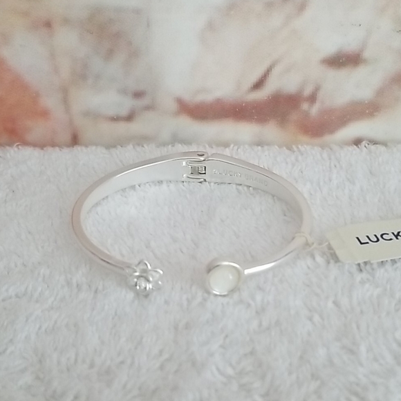 New Lucky Brand Flower & Stone Cuff Bracelet - Picture 1 of 6
